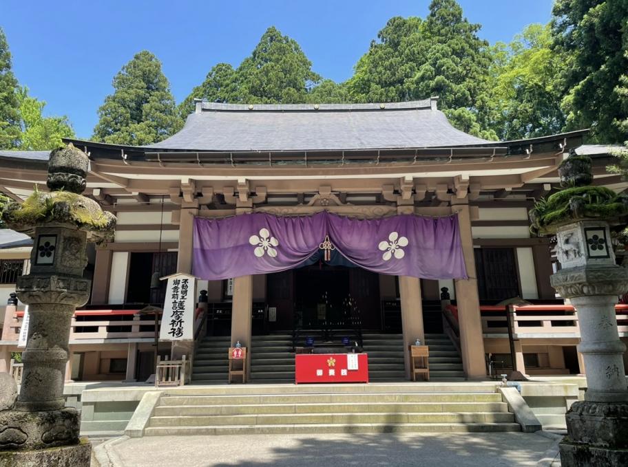 大岩山日石寺