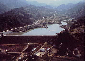 白岩川ダム_全景