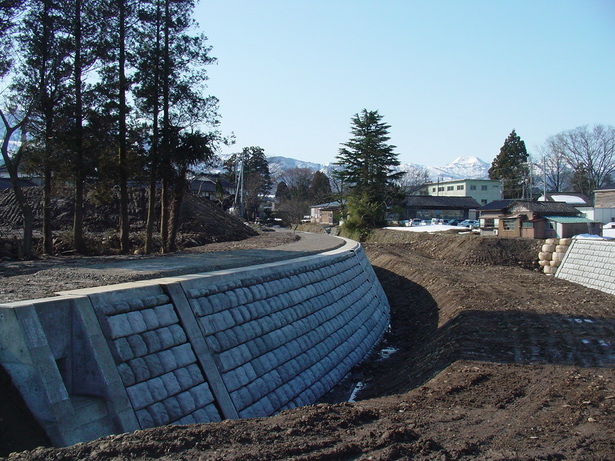 池川の改修状況